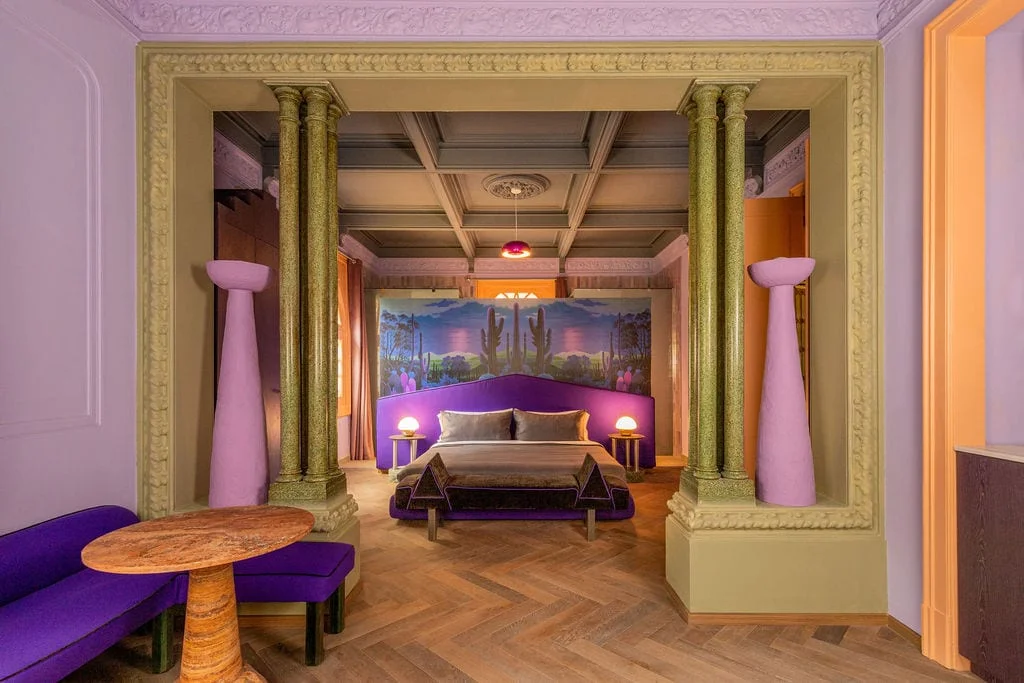 Room Lilac